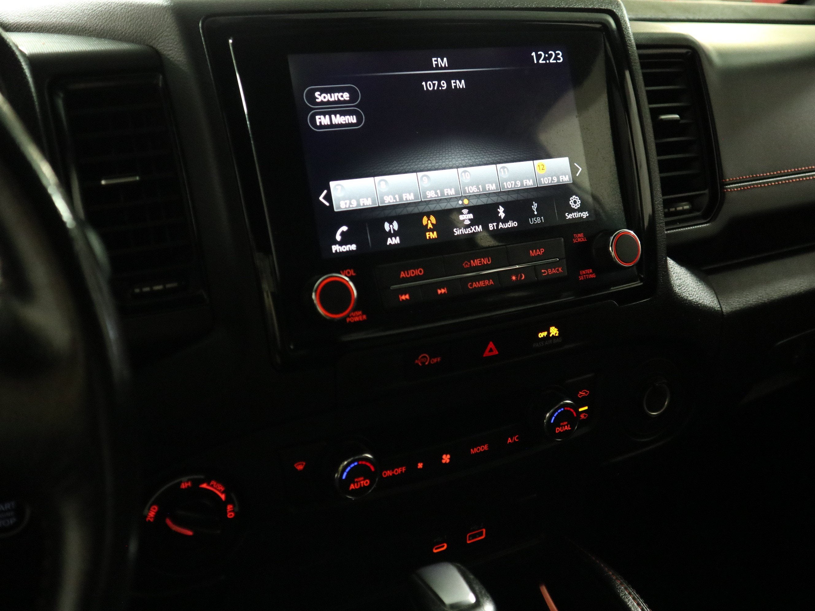 2024 Nissan Frontier Crew Cab PRO-4X 4x4