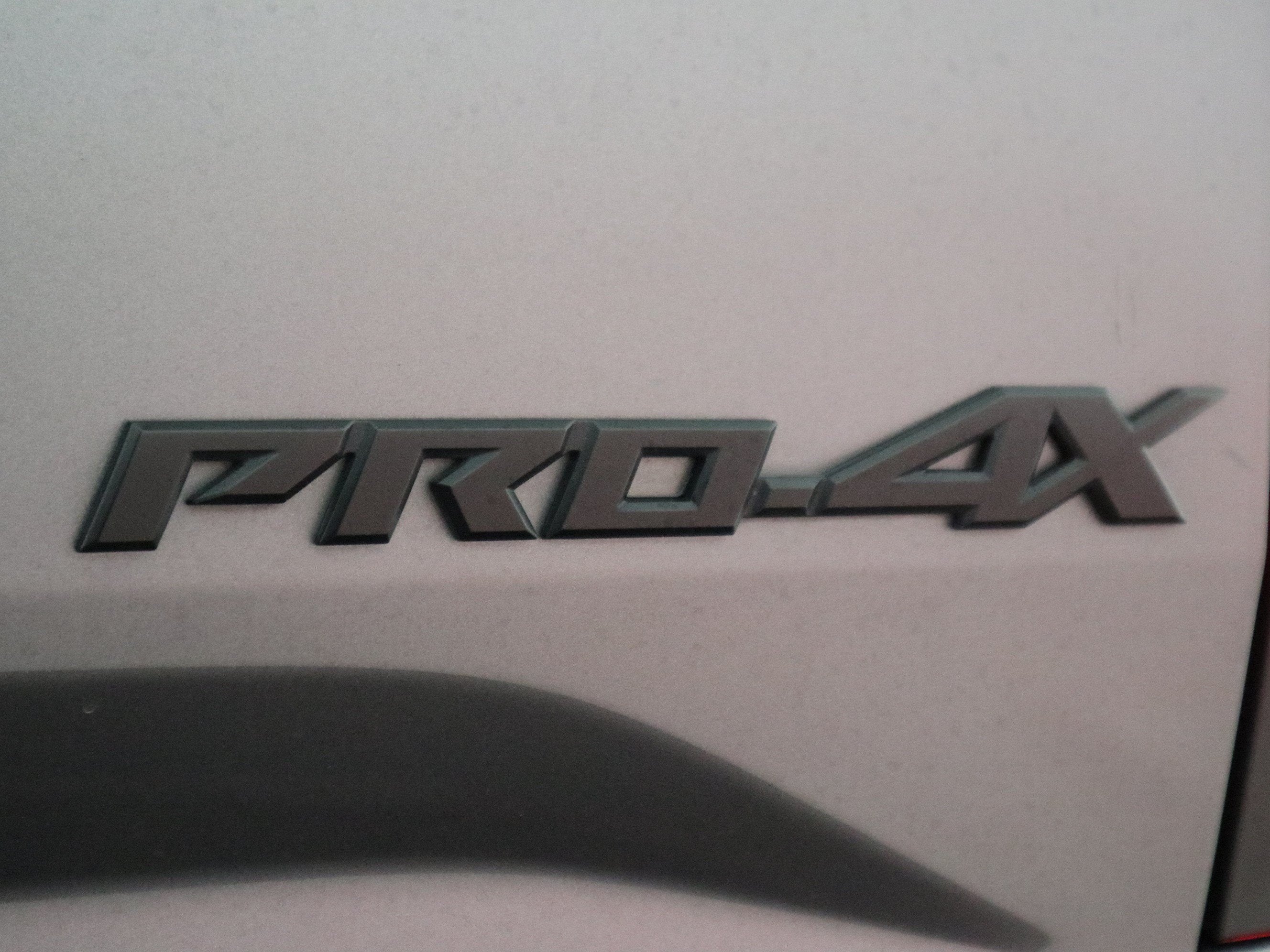 2024 Nissan Frontier Crew Cab PRO-4X 4x4