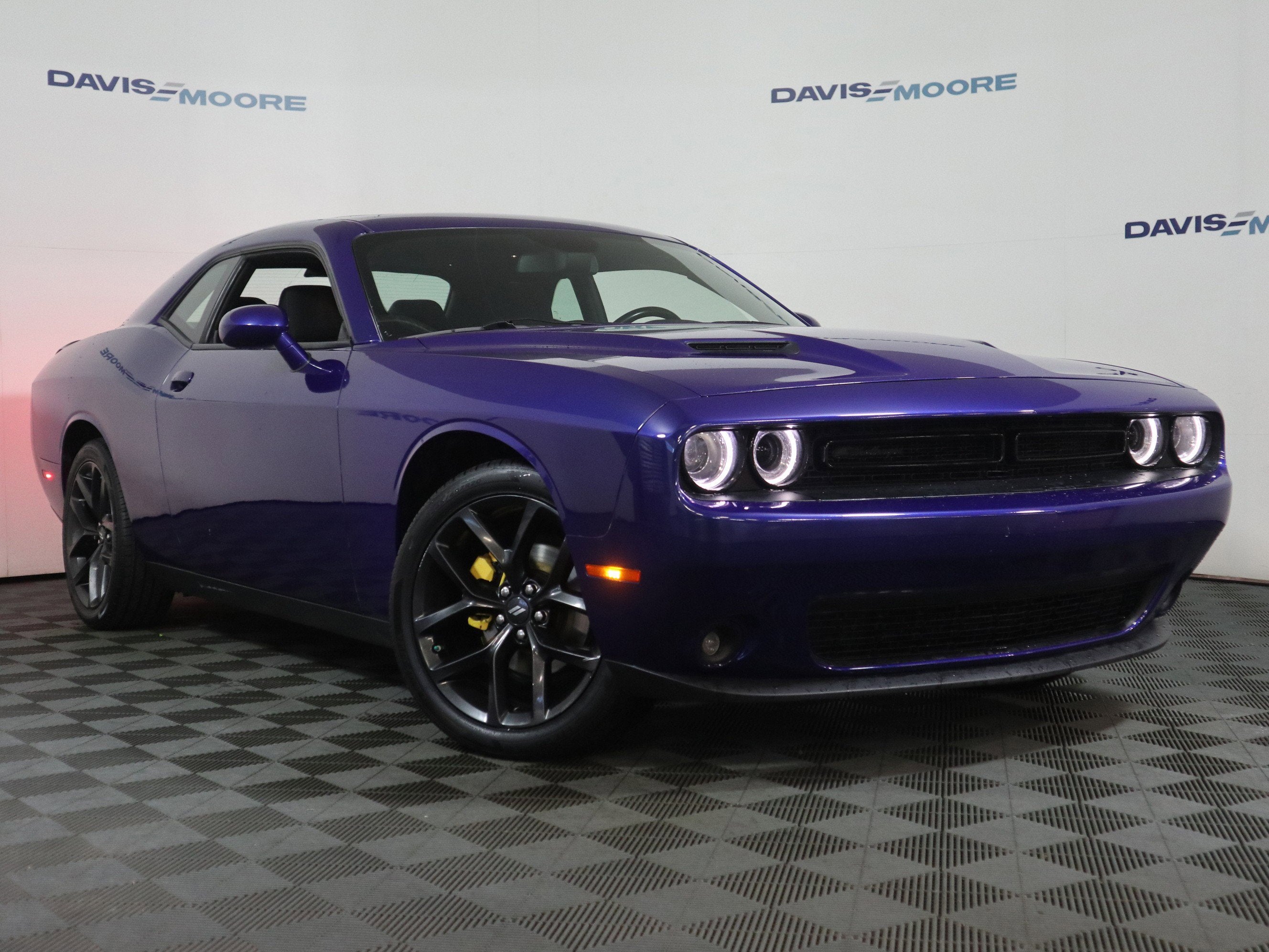 2022 Dodge Challenger SXT