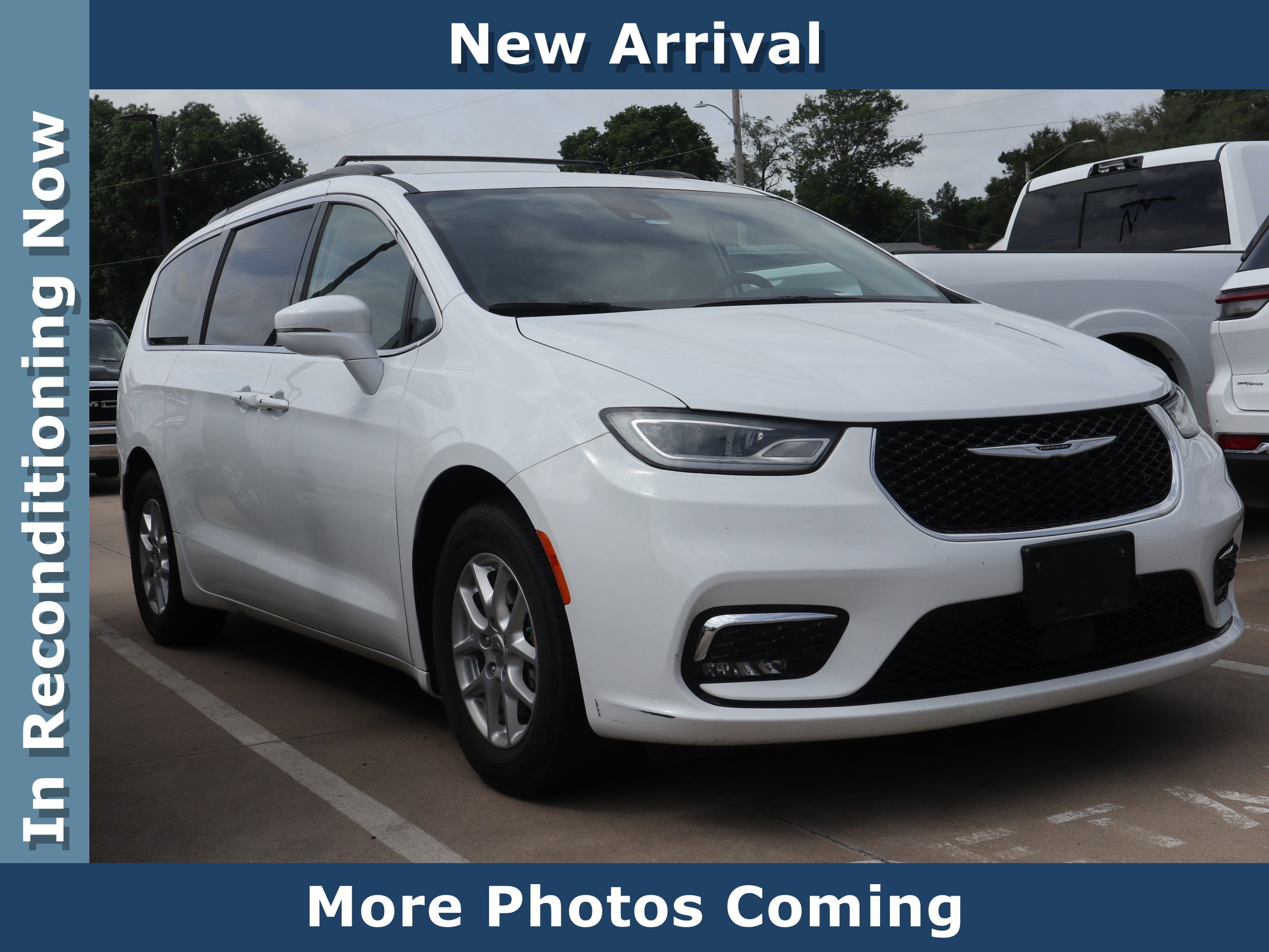 2022 Chrysler Pacifica Touring L