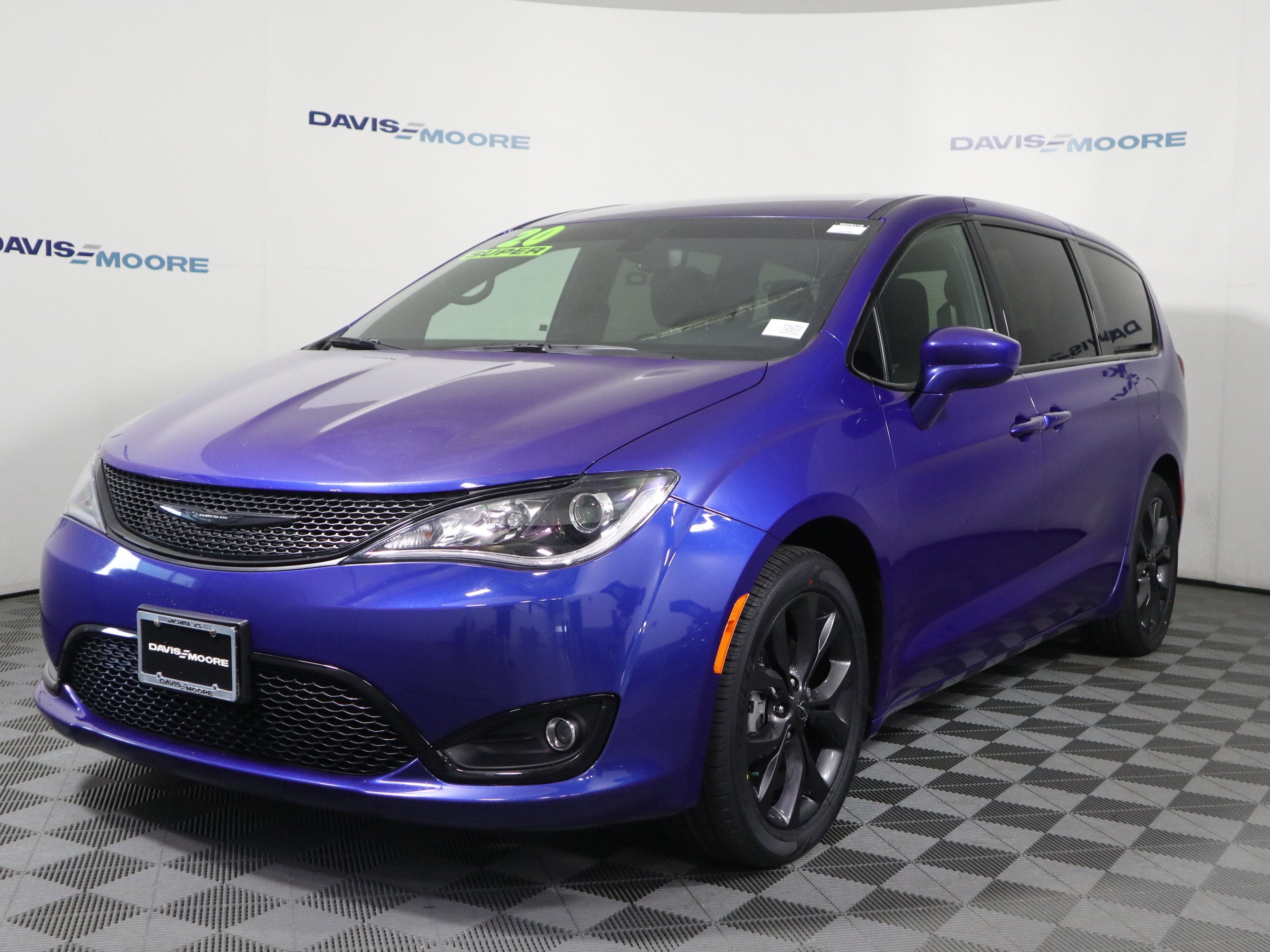 2020 Chrysler Pacifica Touring