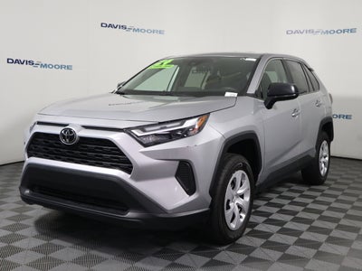 2024 Toyota RAV4 LE