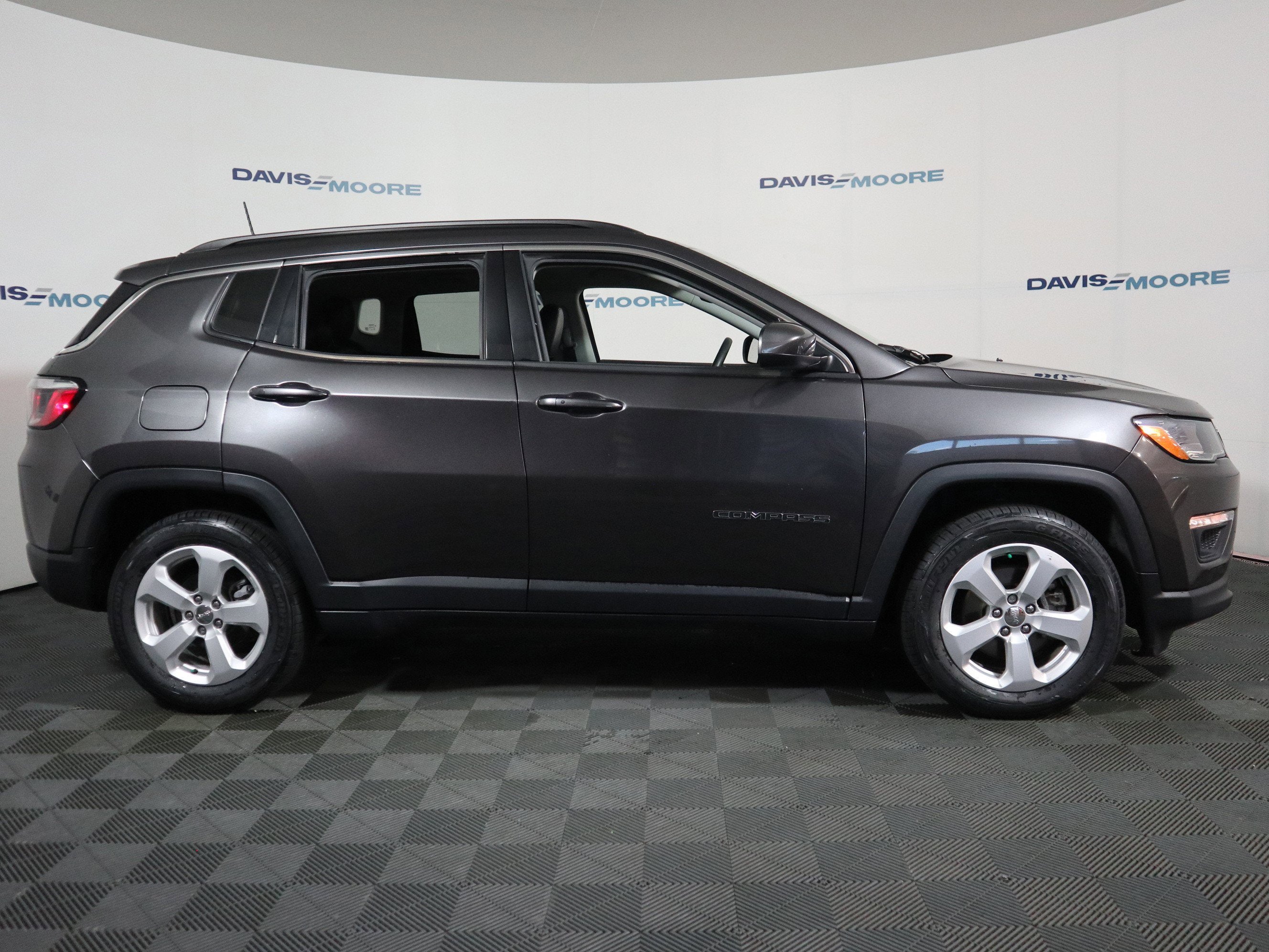 2021 Jeep Compass Latitude FWD