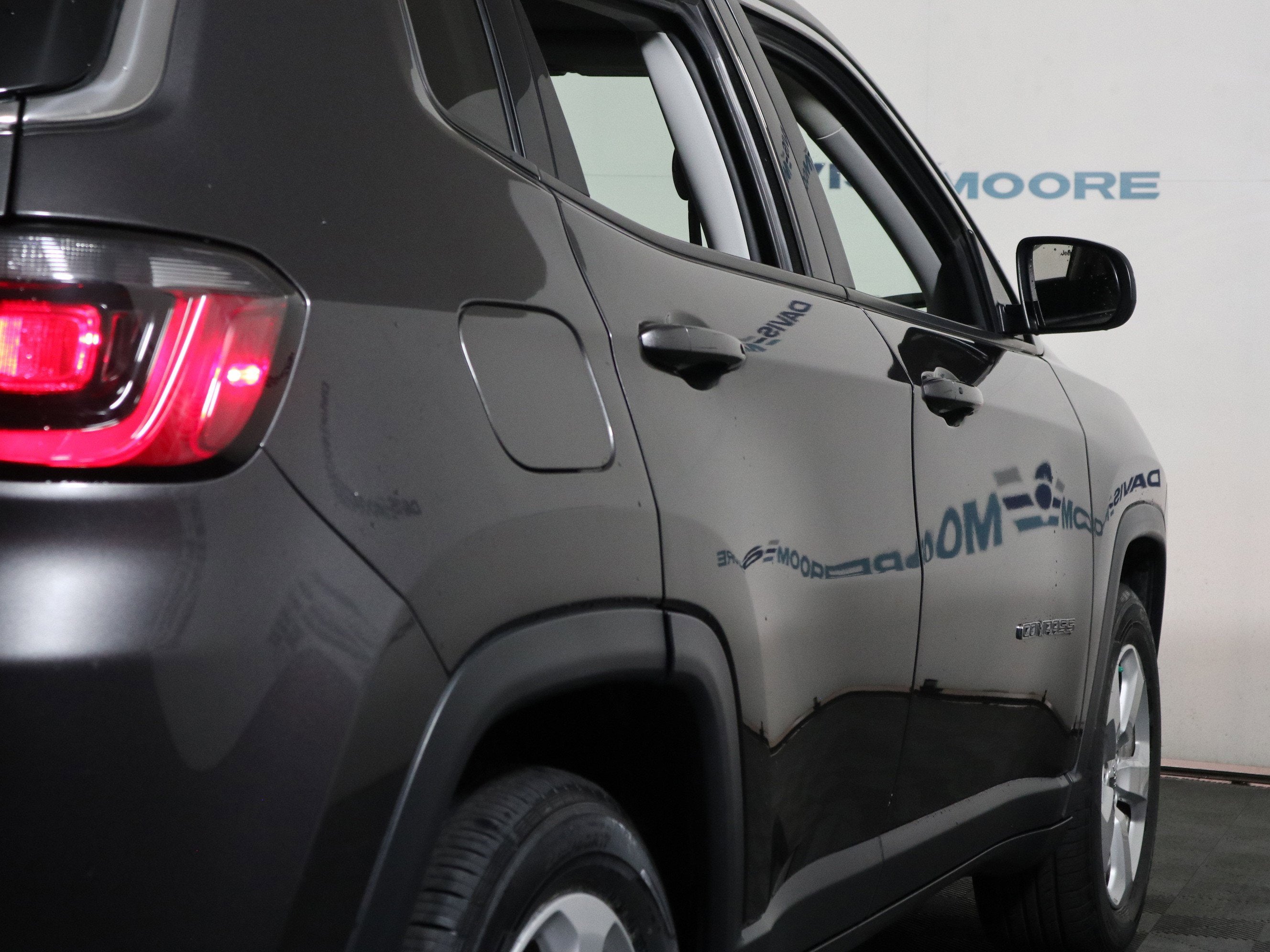 2021 Jeep Compass Latitude FWD