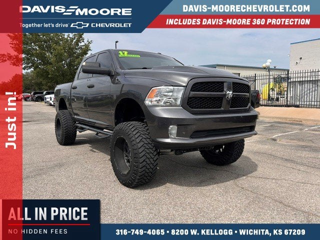2017 RAM 1500 Express Crew Cab 4x4 5'7" Box