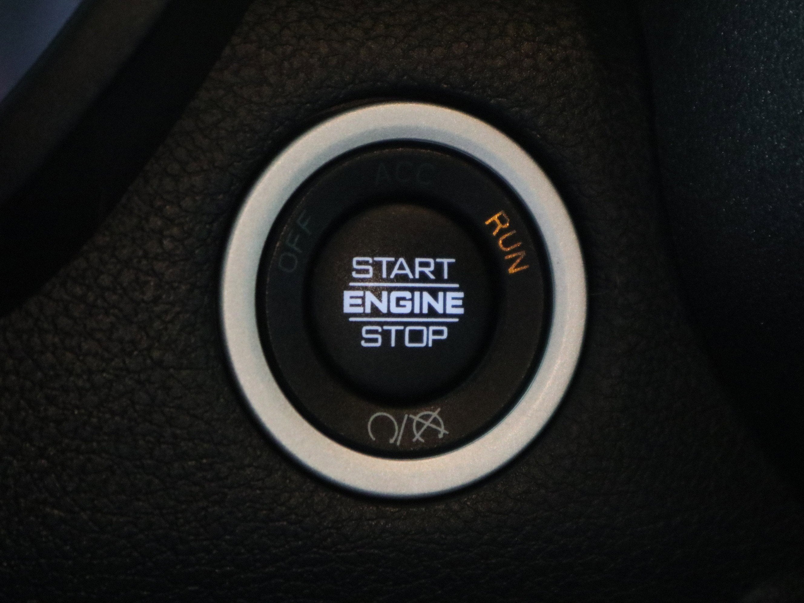 2020 RAM 2500 Tradesman Crew Cab 4x4 6'4" Box