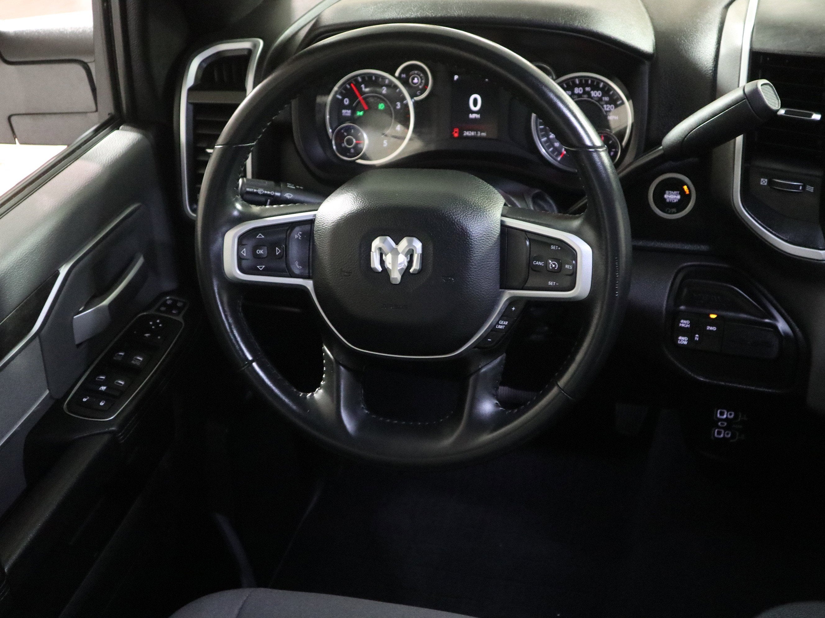 2023 RAM 2500 Big Horn Crew Cab 4x4 6'4" Box