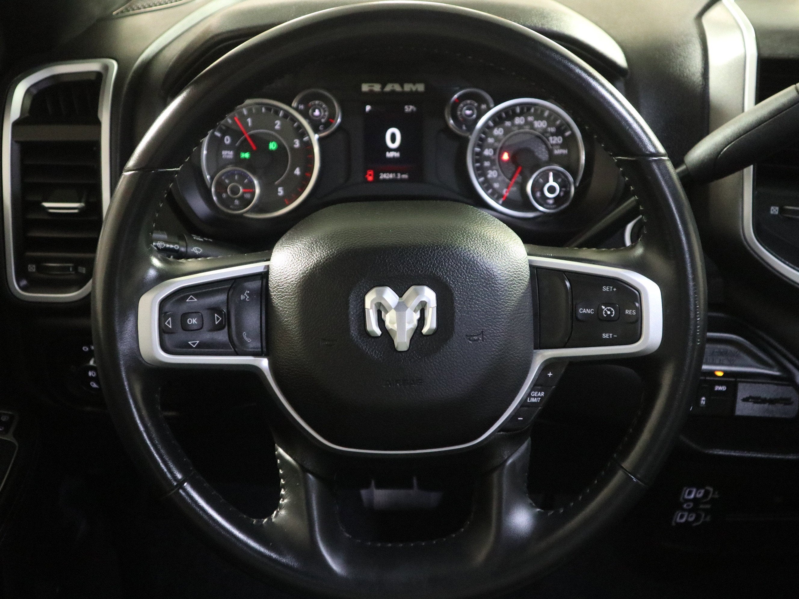 2023 RAM 2500 Big Horn Crew Cab 4x4 6'4" Box