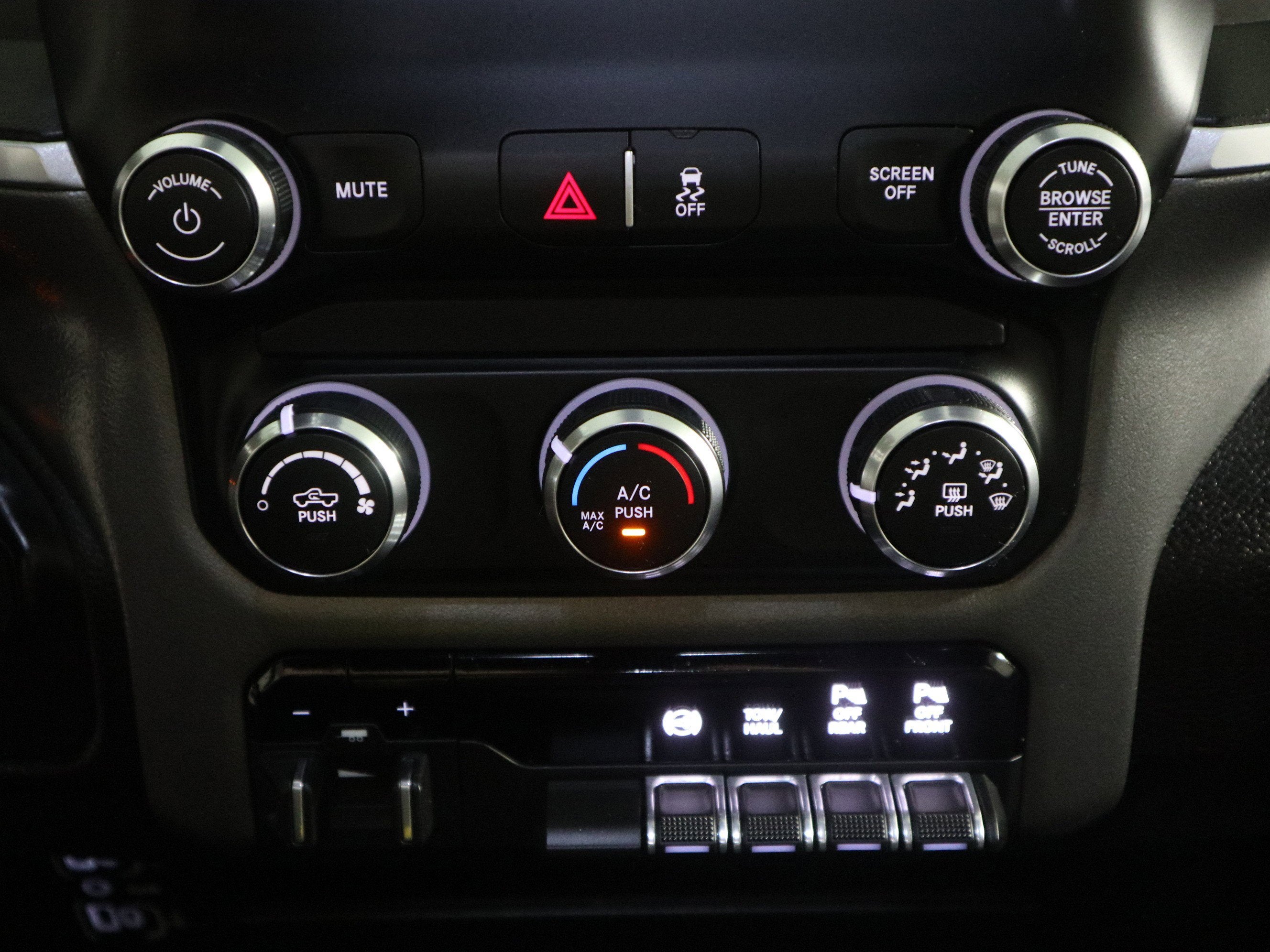 2023 RAM 2500 Big Horn Crew Cab 4x4 6'4" Box