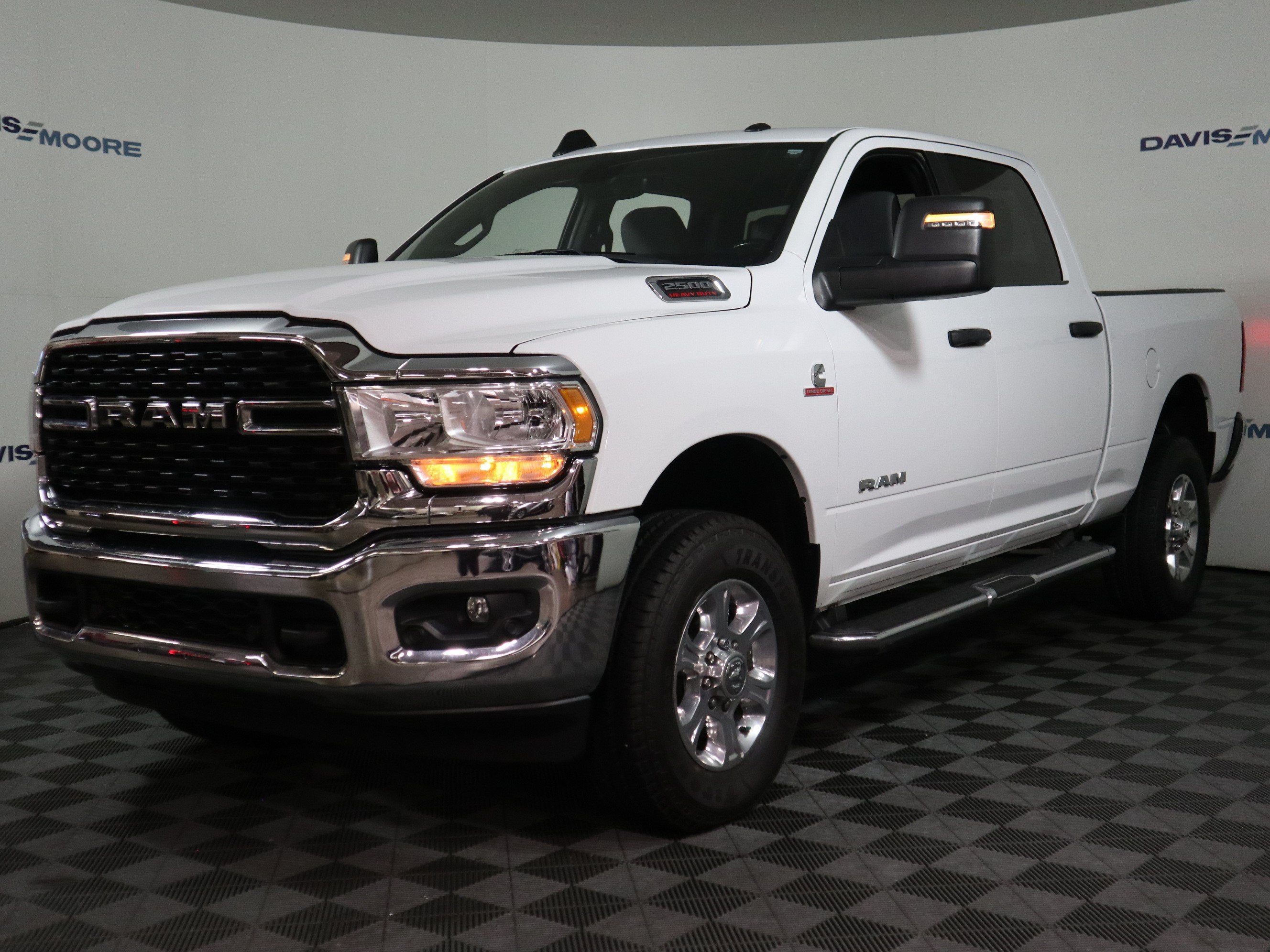 2024 RAM 2500 Big Horn Crew Cab 4x4 6'4" Box