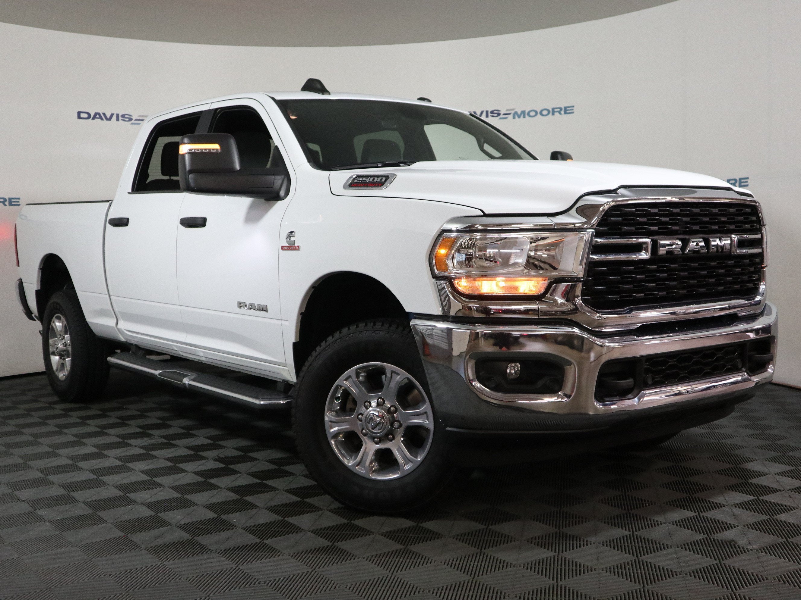 2024 RAM 2500 Big Horn Crew Cab 4x4 6'4" Box