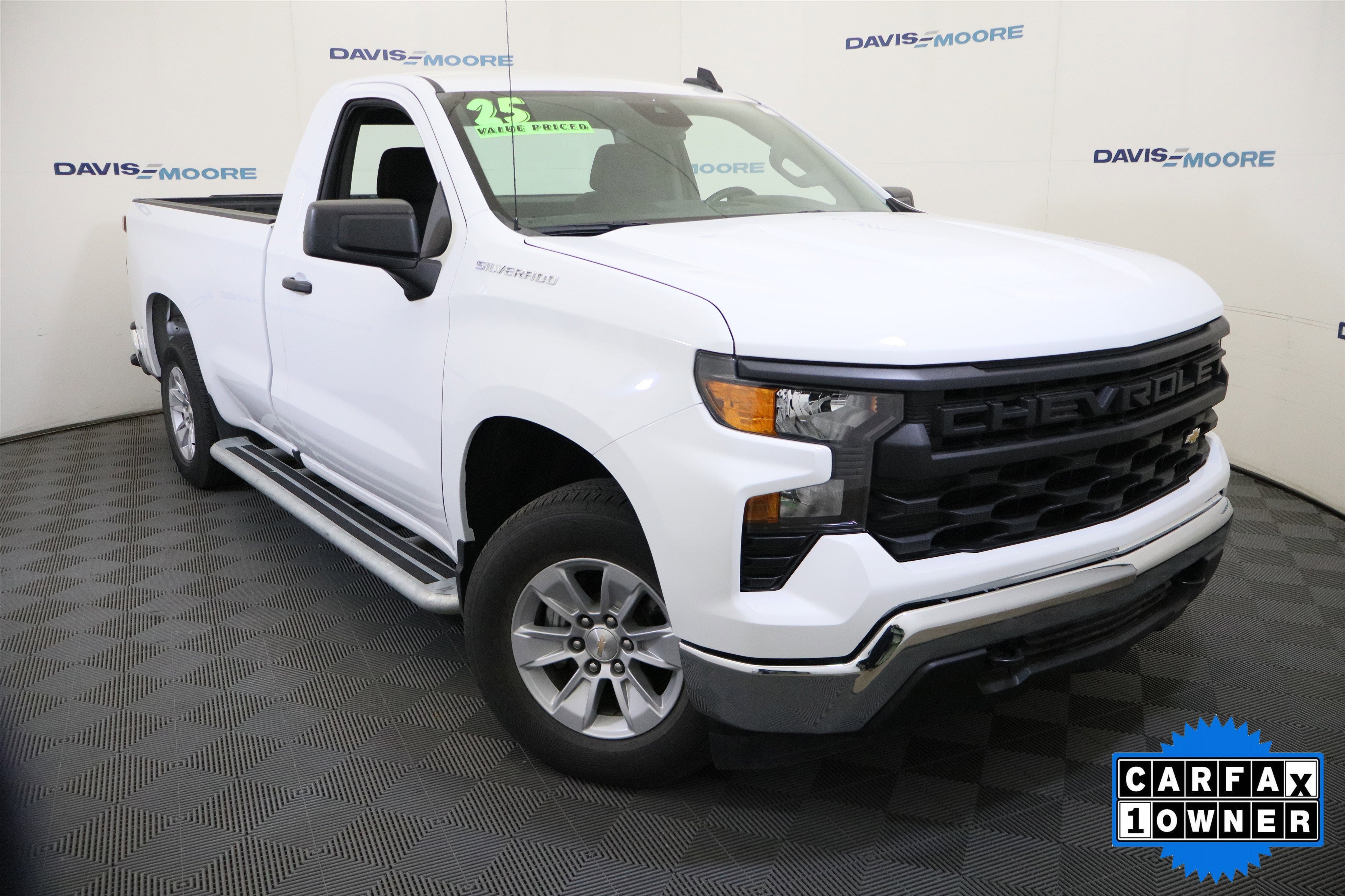 2025 Chevrolet Silverado 1500 WT