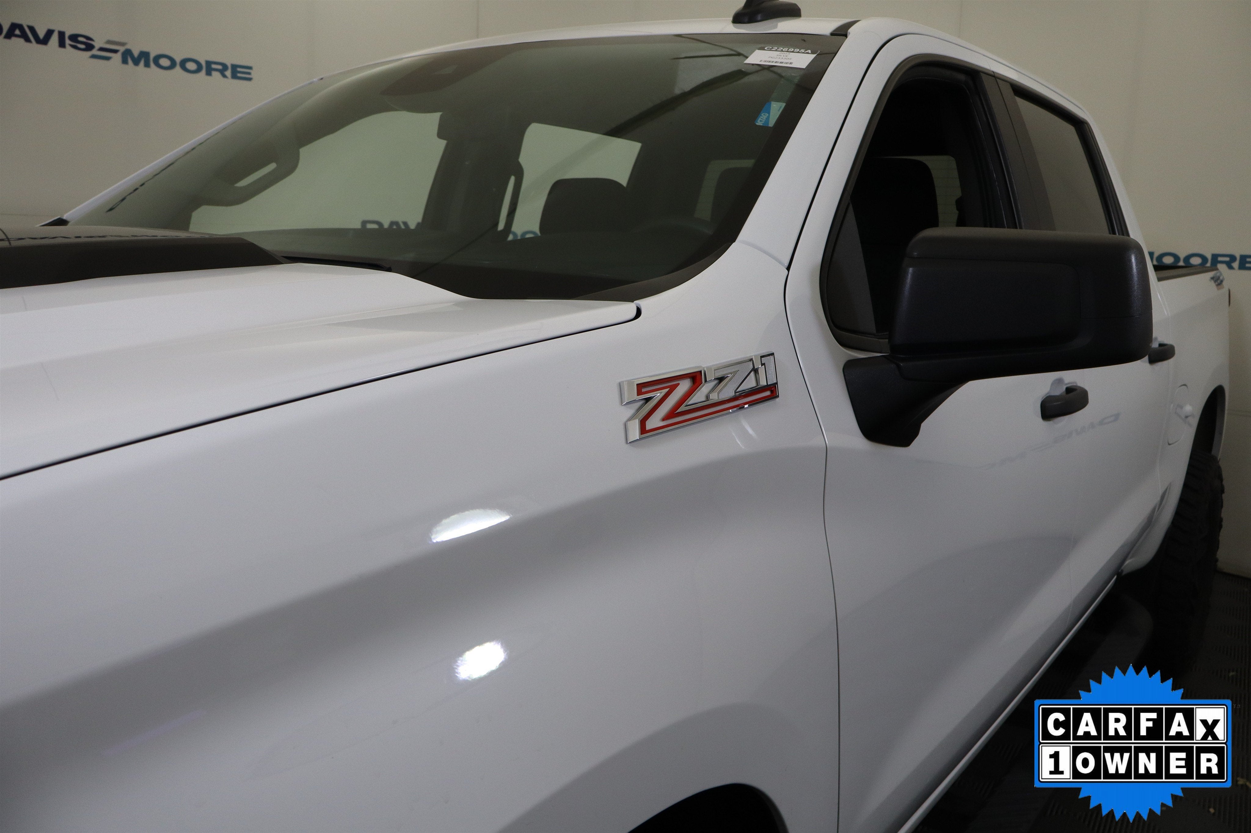 2023 Chevrolet Silverado 1500 Custom Trail Boss