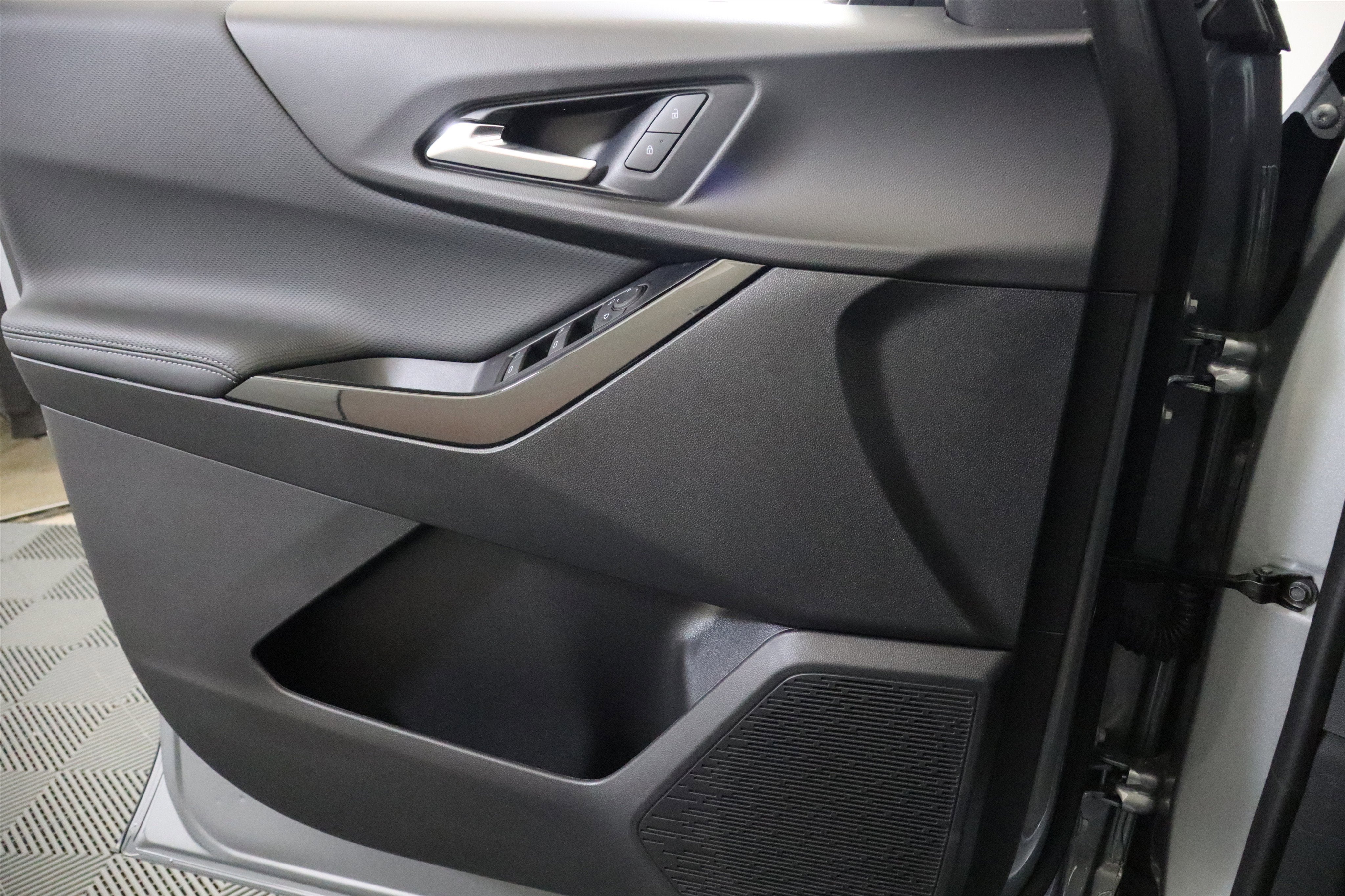 2026 Chevrolet Equinox LT - Photo 69