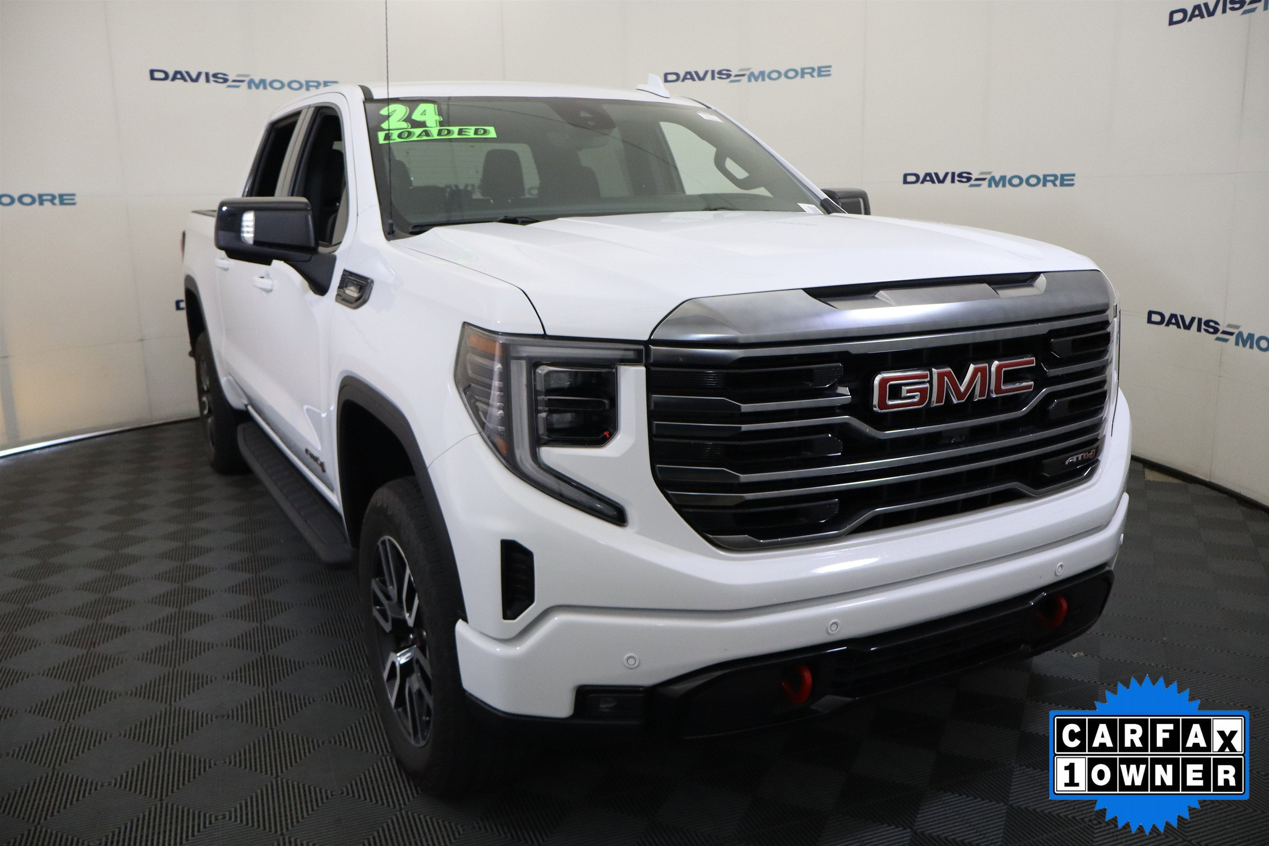 2024 GMC Sierra 1500 AT4