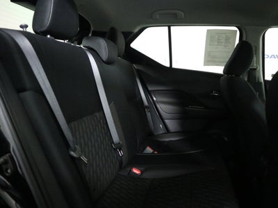 2023 Nissan Kicks SV Xtronic CVT