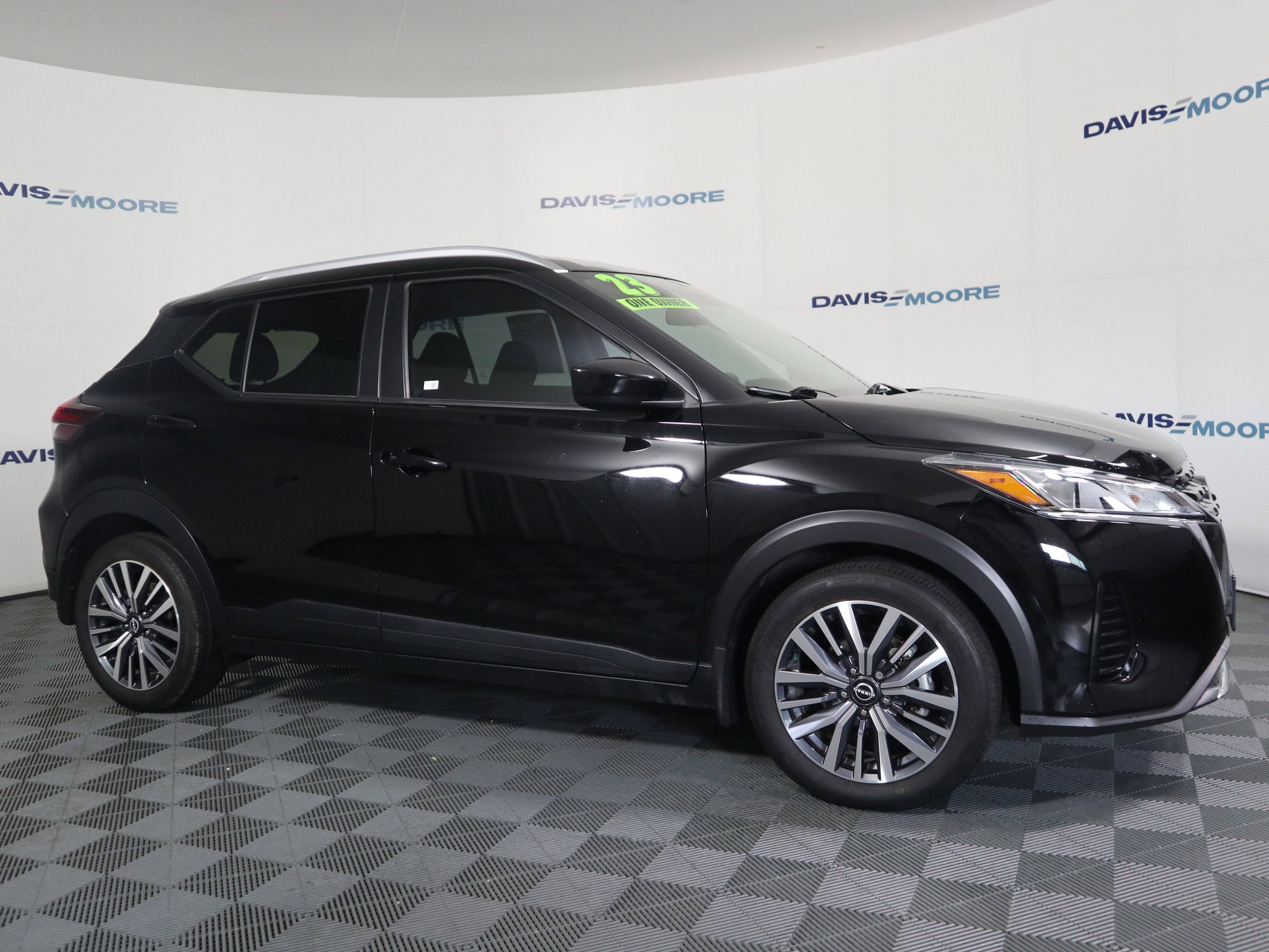 2023 Nissan Kicks SV Xtronic CVT