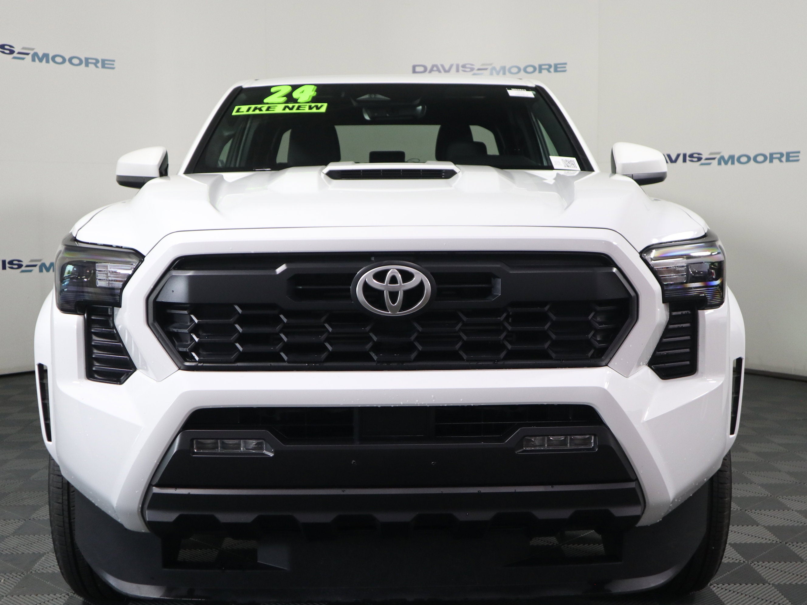2024 Toyota Tacoma 2WD SR5