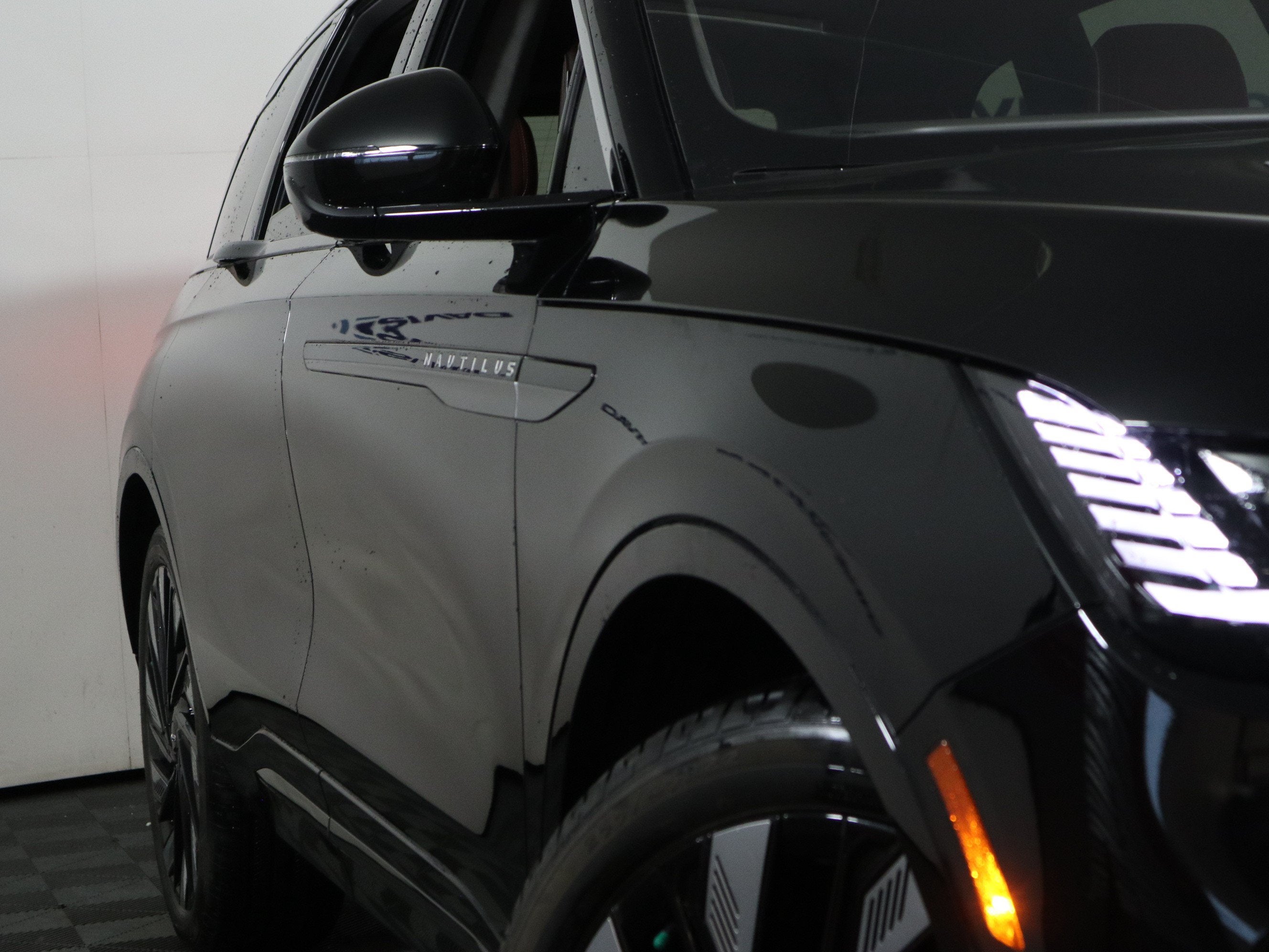 2024 Lincoln Nautilus Black Label