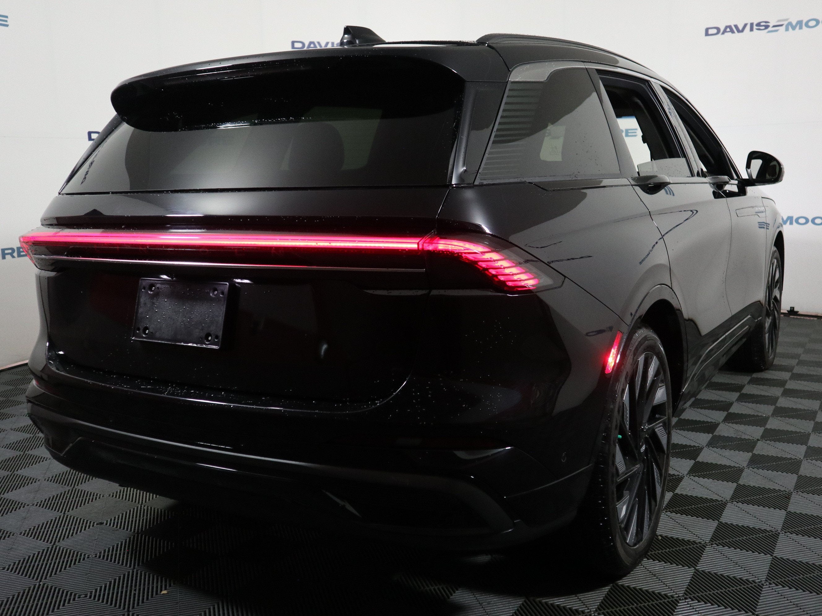 2024 Lincoln Nautilus Black Label