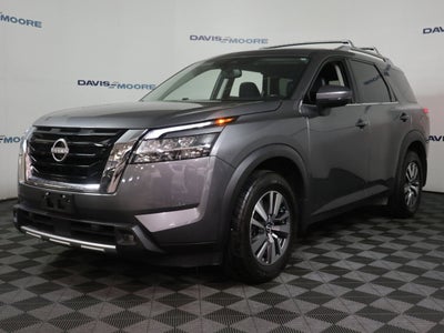 2022 Nissan Pathfinder SL