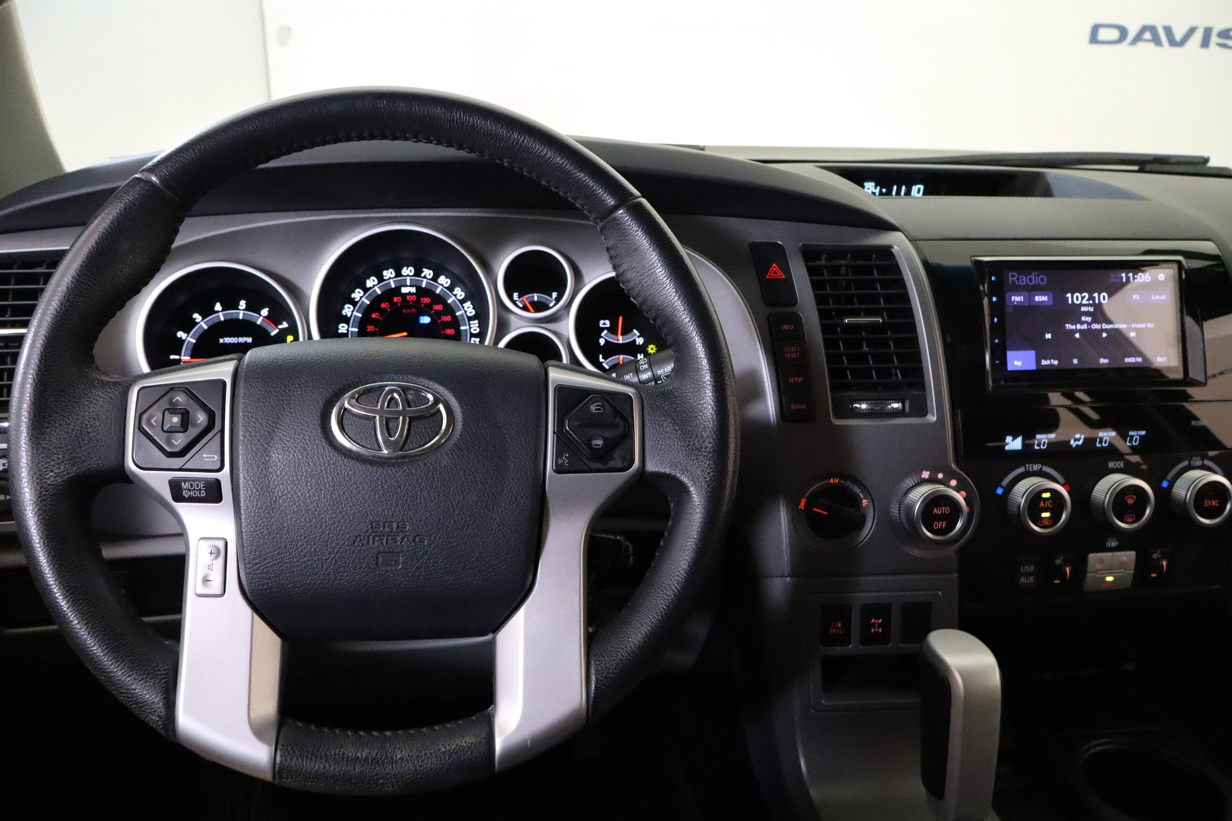 2015 Toyota Sequoia Limited 5.7L V8