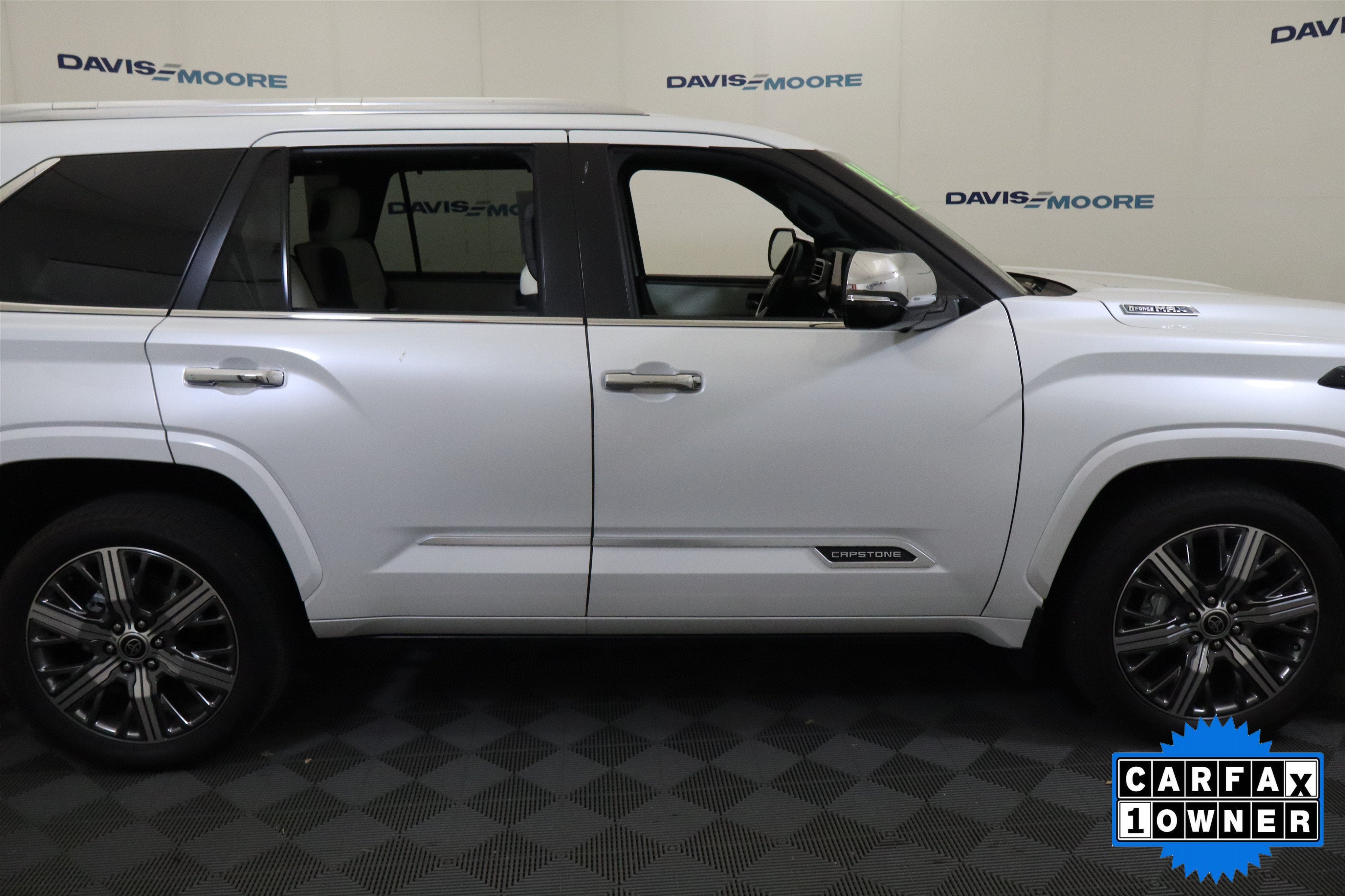 2024 Toyota Sequoia Capstone