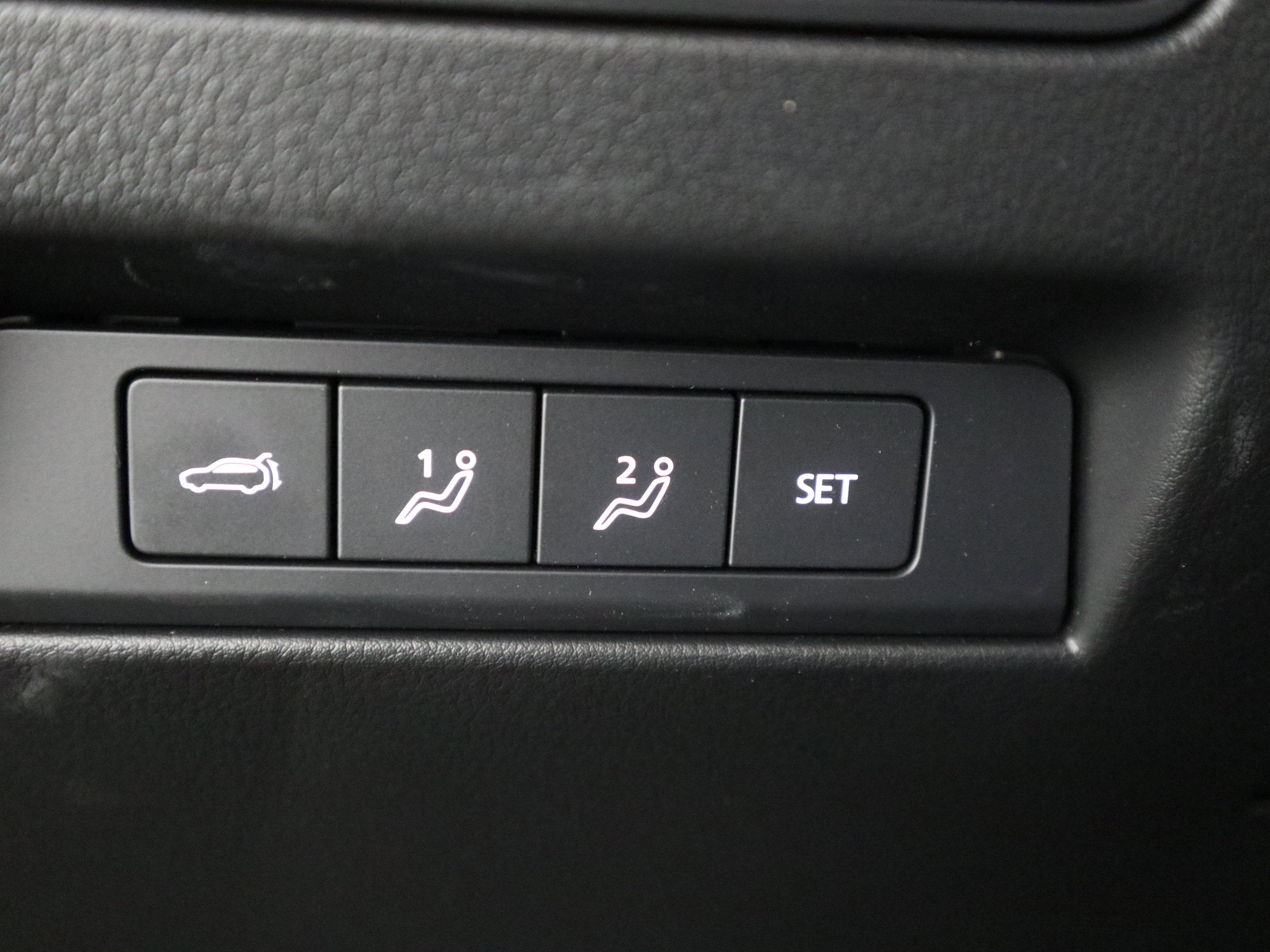 2025 Mazda Mazda CX-70 PHEV Premium Package