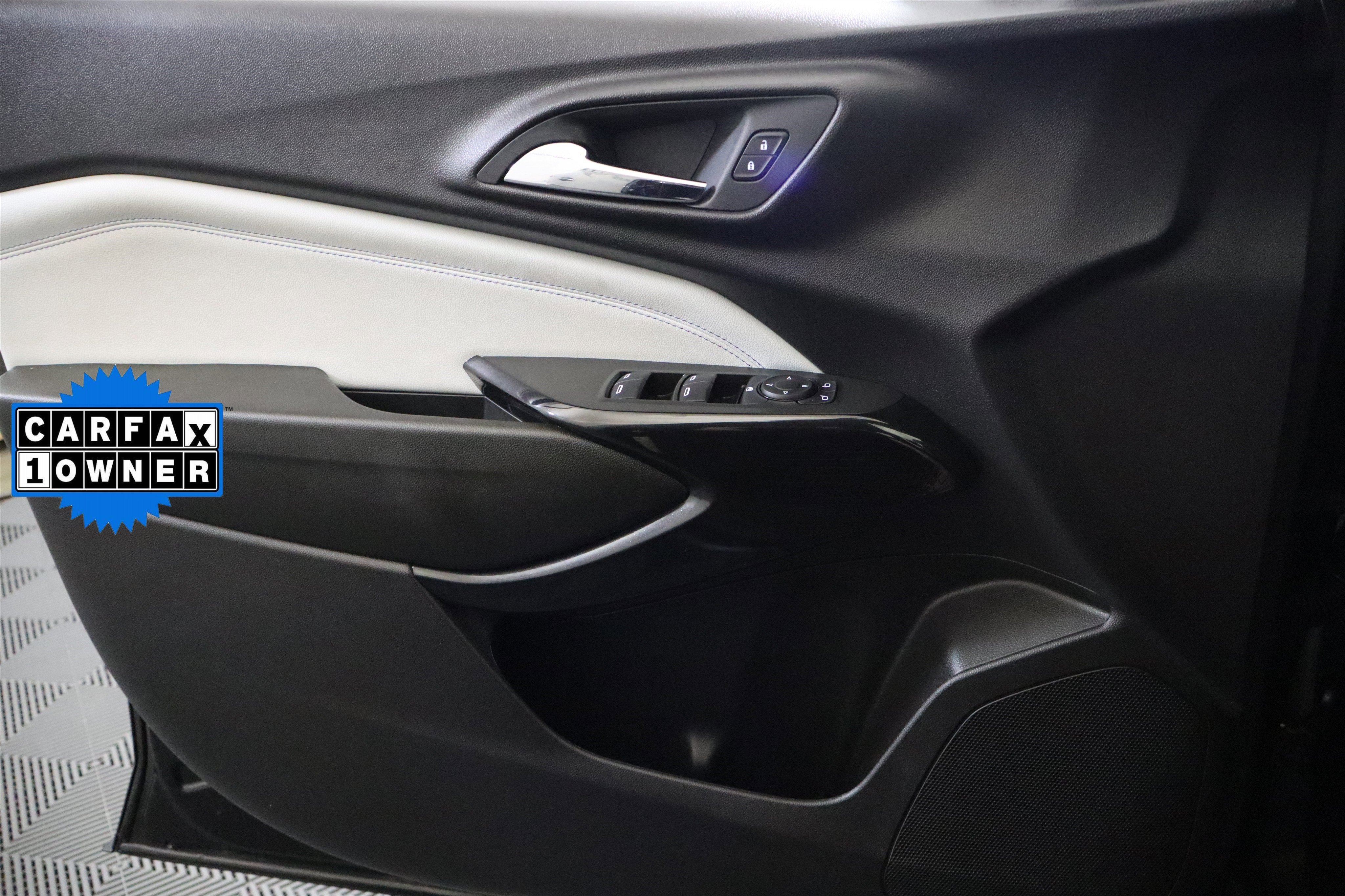 2025 Chevrolet Trax LT - Photo 35