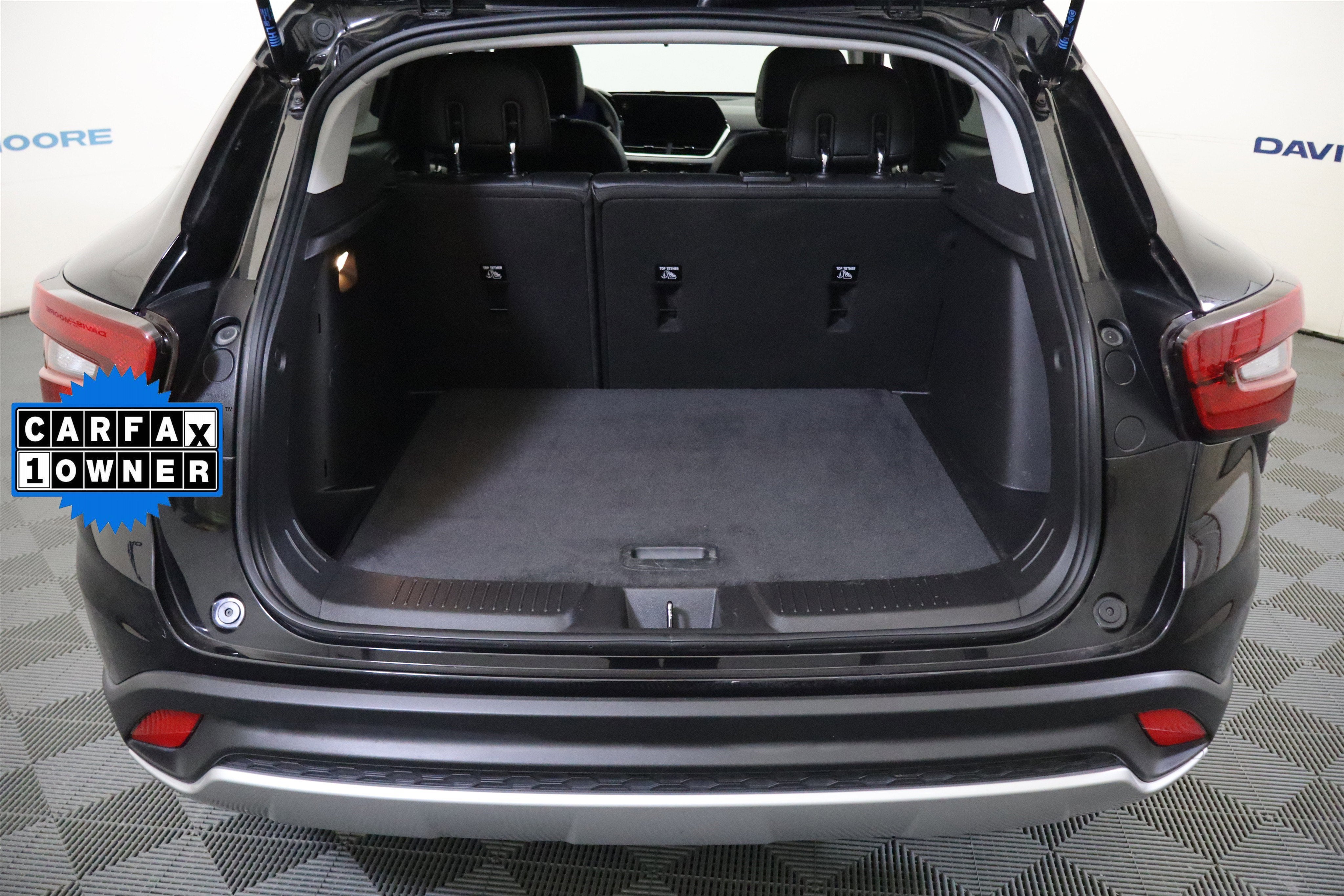 2025 Chevrolet Trax LT - Photo 9