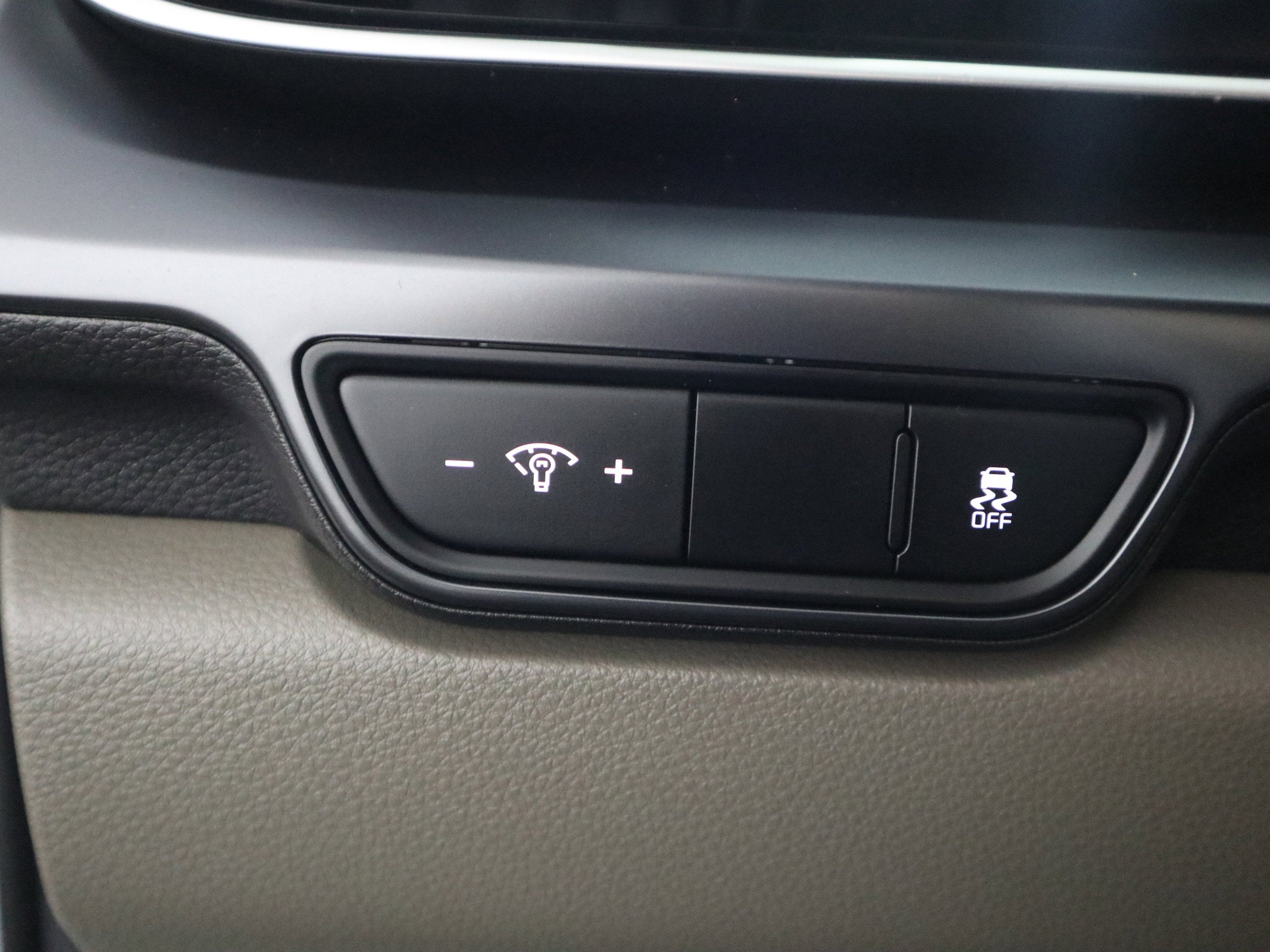 2025 Kia Carnival MPV LXS