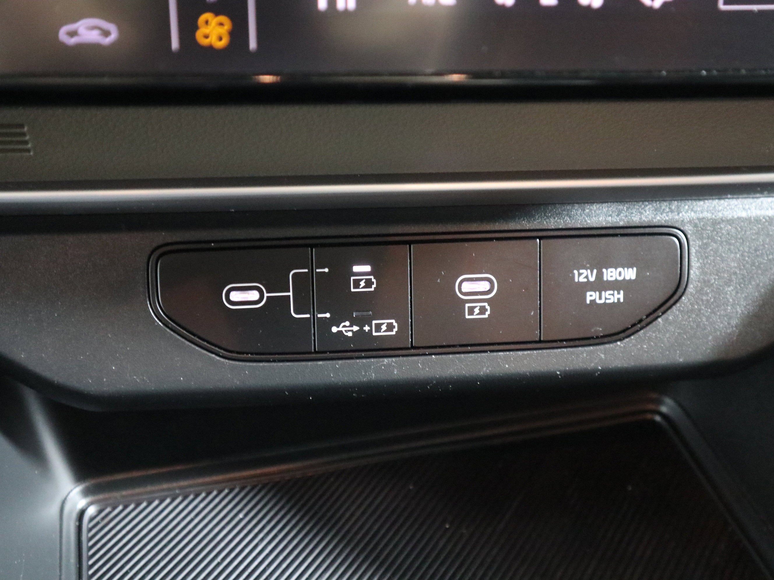 2025 Kia Carnival MPV LXS