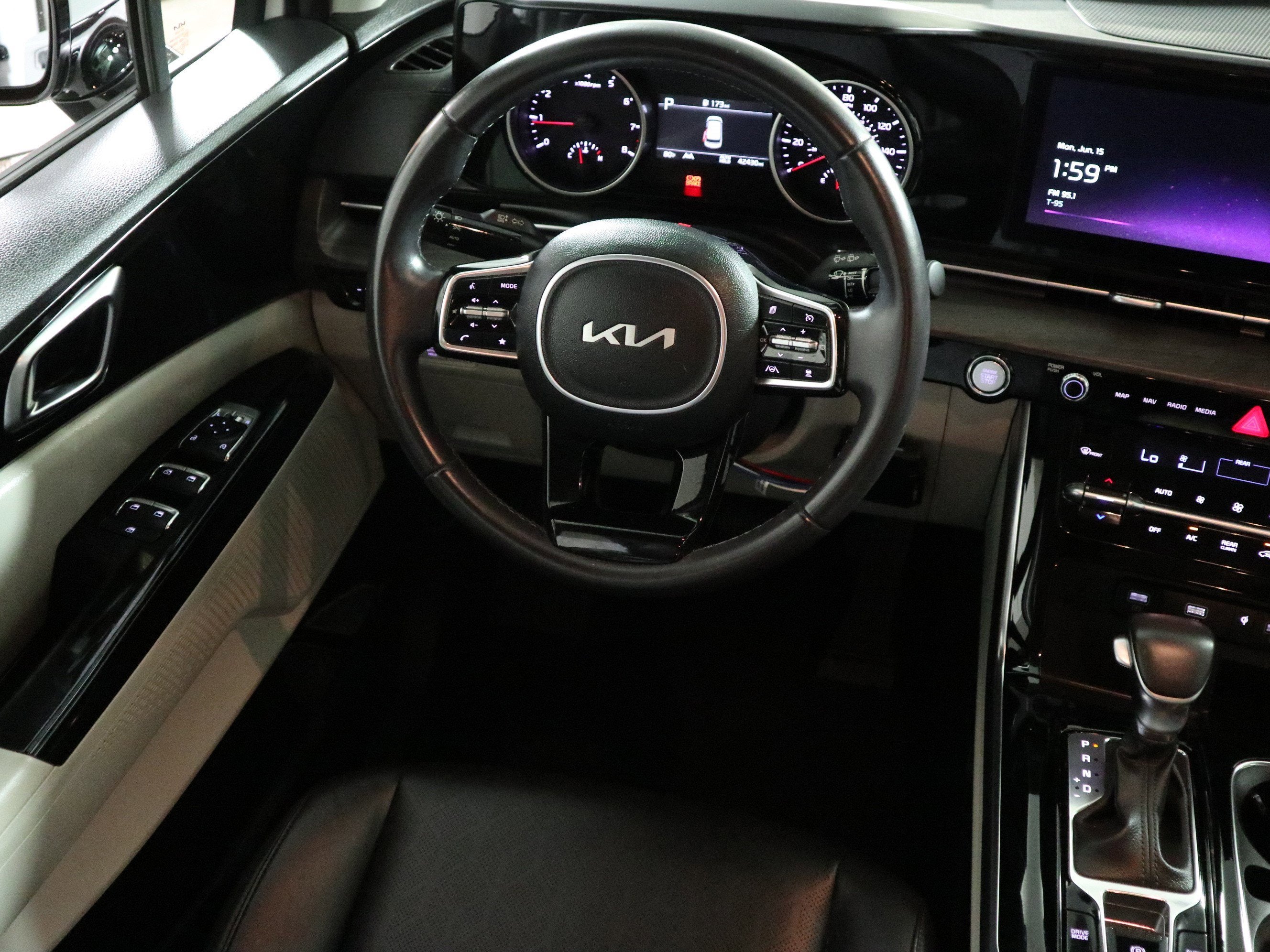 2024 Kia Carnival MPV EX