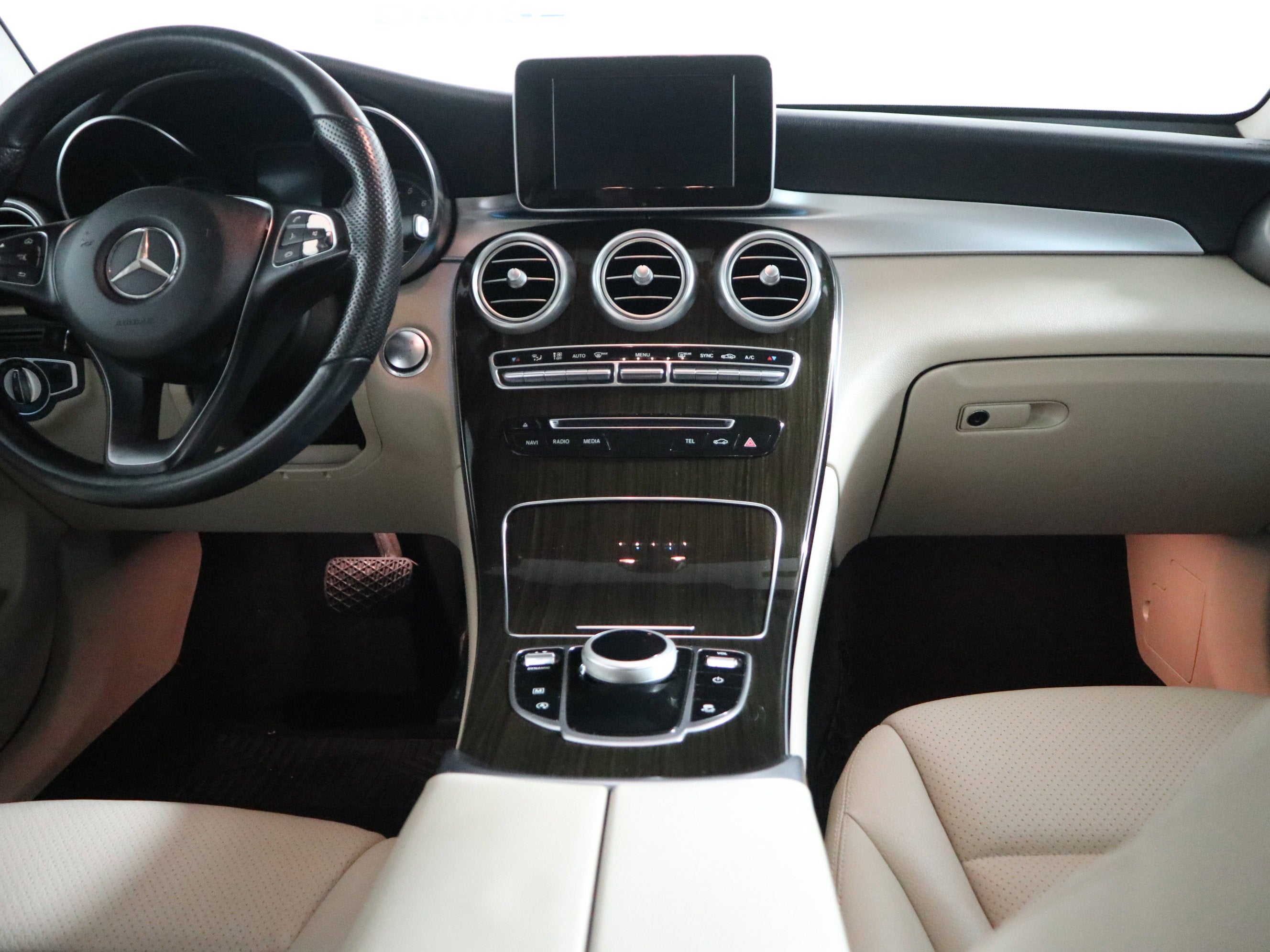 2019 Mercedes-Benz GLC 300 GLC 300