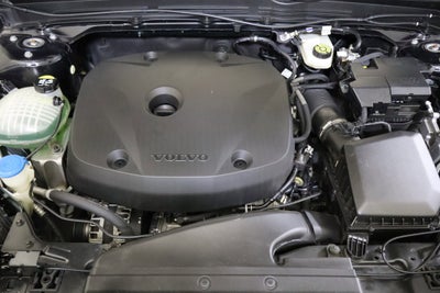 2022 Volvo XC40 Momentum