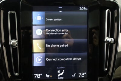 2022 Volvo XC40 Momentum